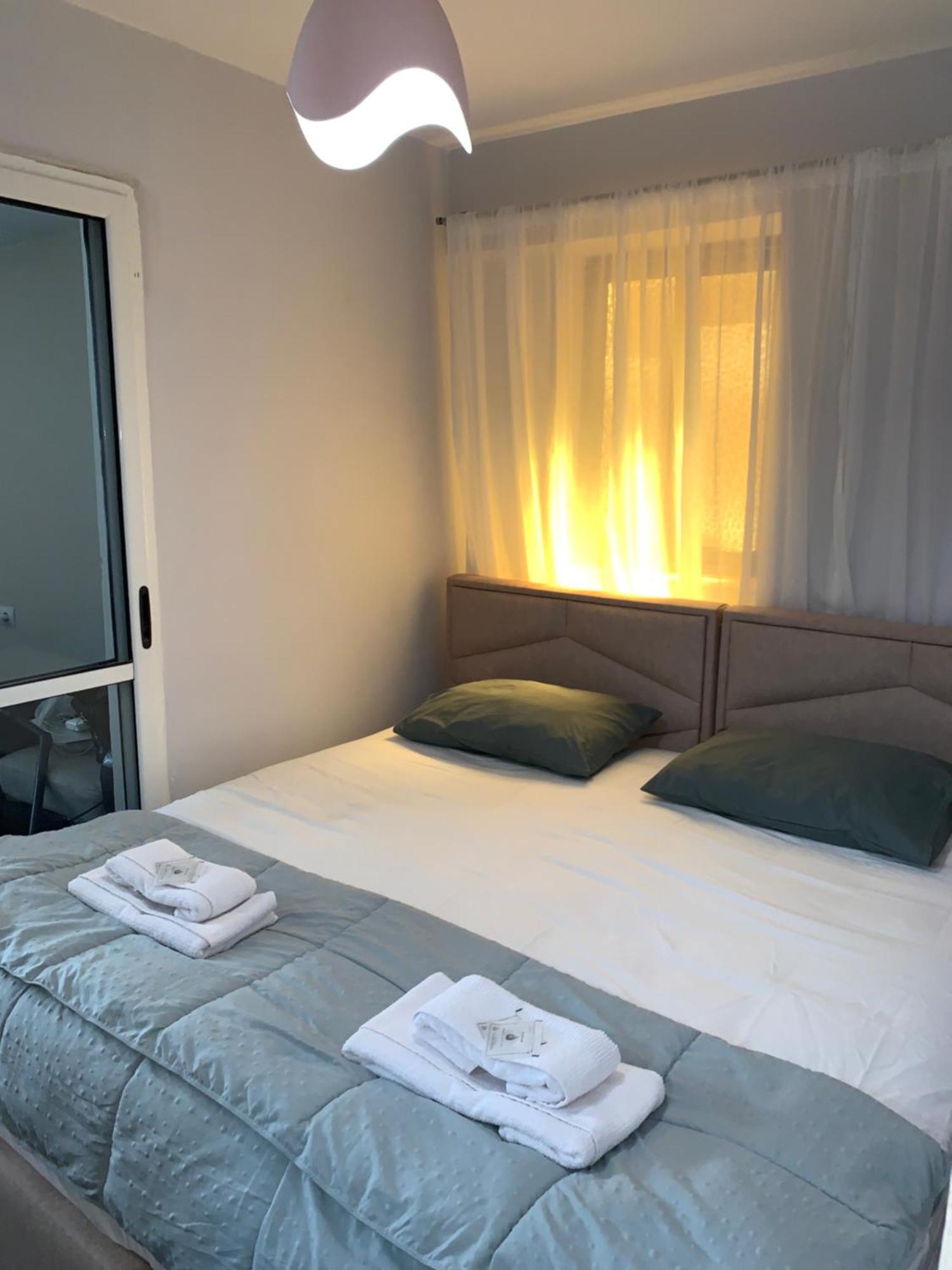 Citynest Apartments, 3-Minute Walk From The Skanderbeg Square Тирана Екстер'єр фото