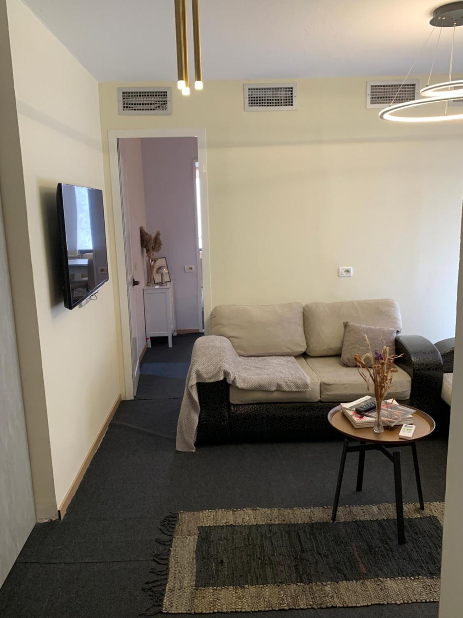 Citynest Apartments, 3-Minute Walk From The Skanderbeg Square Тирана Екстер'єр фото